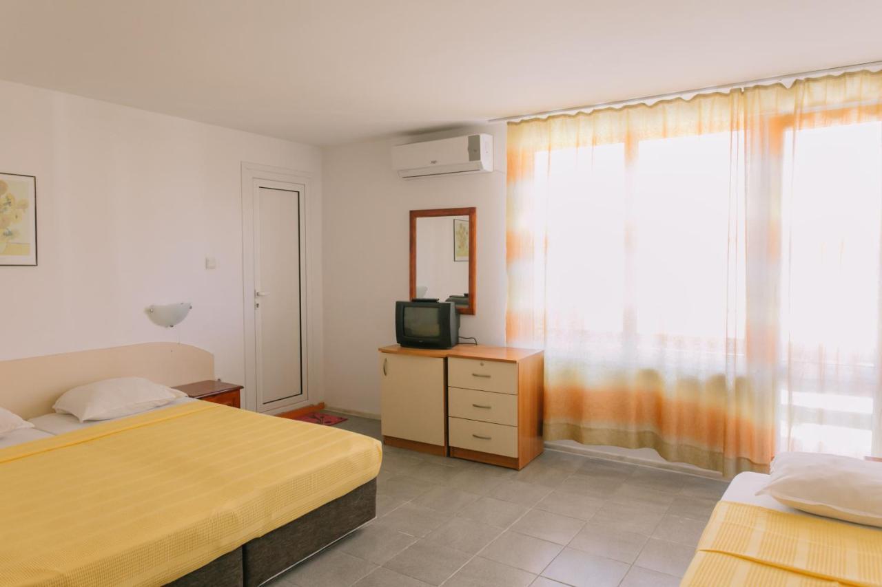 Hronos Hotel Несебър Екстериор снимка