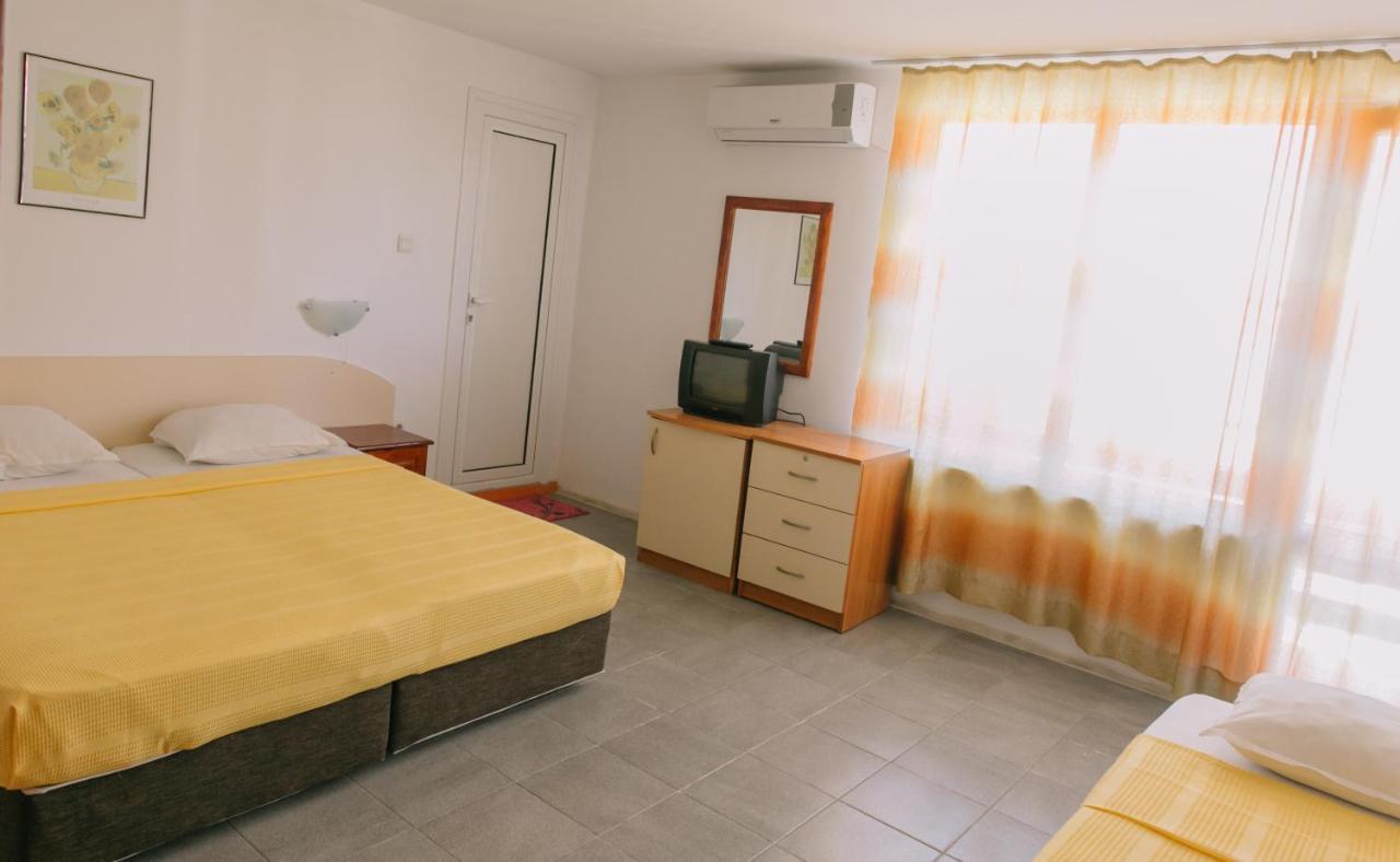 Hronos Hotel Несебър Екстериор снимка